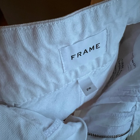 Frame Double Button White Shorts - Picture 3 of 3